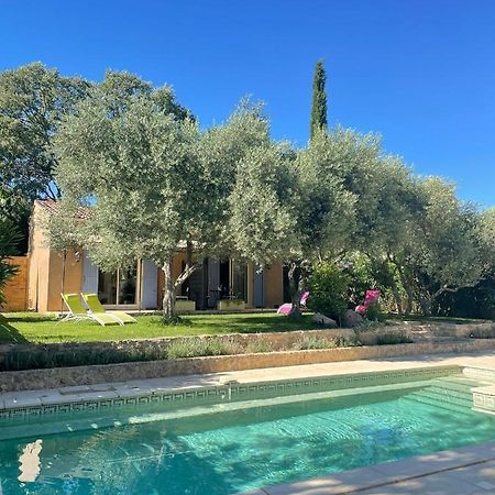 Gites En B&B Le Clos De La Cerise ชาโตเนิฟ-ดู-ปาป ภายนอก รูปภาพ