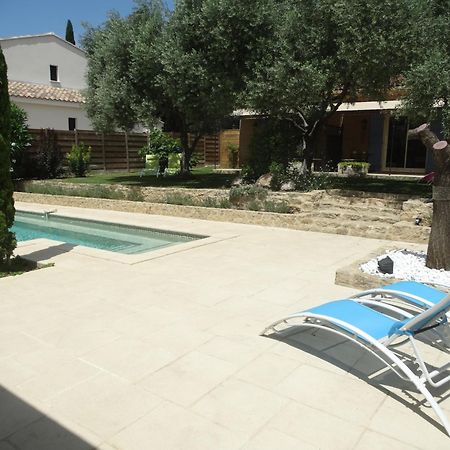 Gites En B&B Le Clos De La Cerise ชาโตเนิฟ-ดู-ปาป ภายนอก รูปภาพ