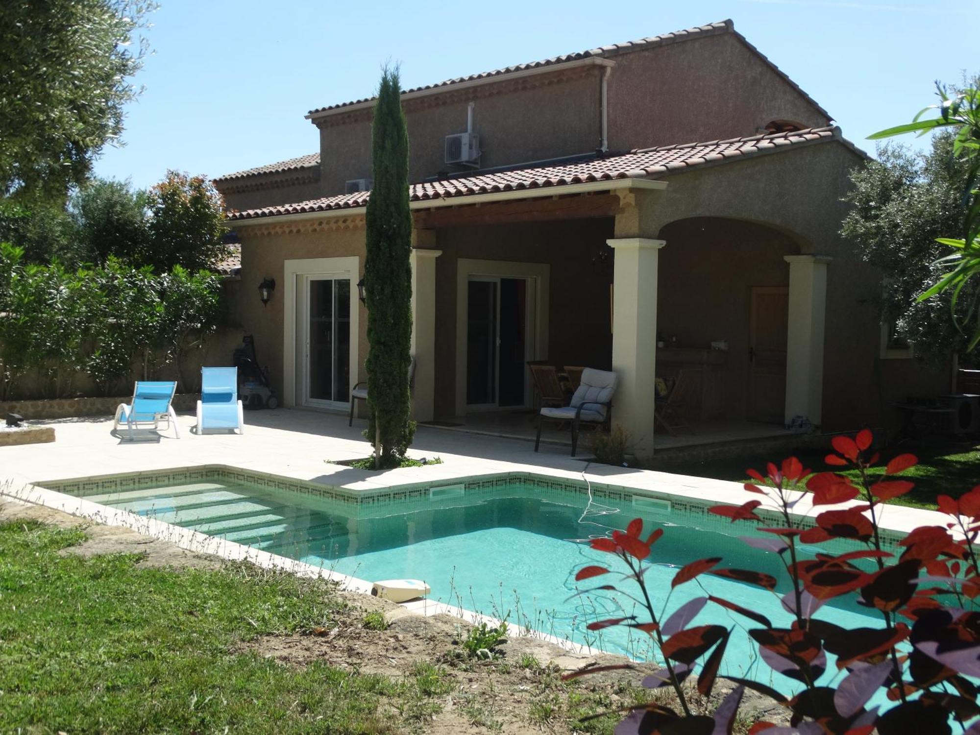 Gites En B&B Le Clos De La Cerise ชาโตเนิฟ-ดู-ปาป ภายนอก รูปภาพ